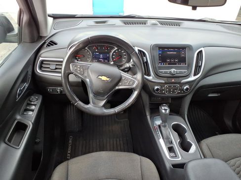 Used 2020 Chevrolet Equinox LT w/ Driver Convenience Package image 8