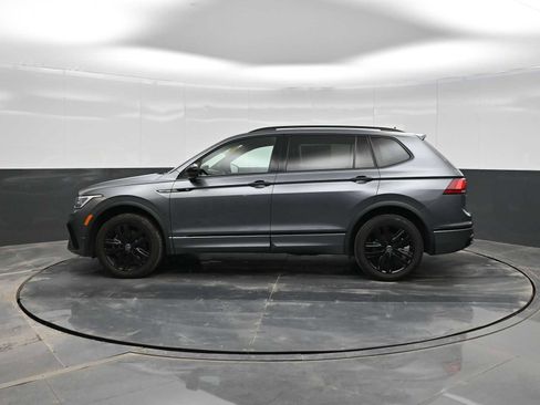Used 2022 Volkswagen Tiguan SE R-Line image 5