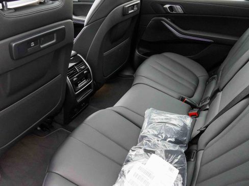 Used 2022 BMW X7 xDrive40i image 35