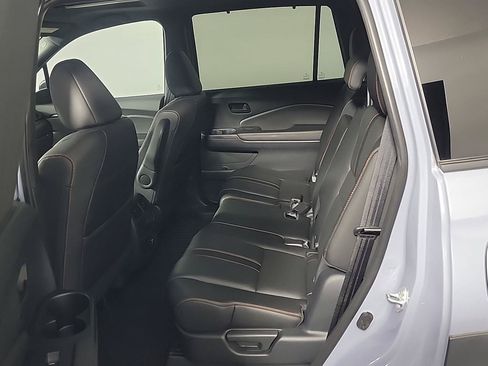 Used 2023 Honda Passport TrailSport image 17
