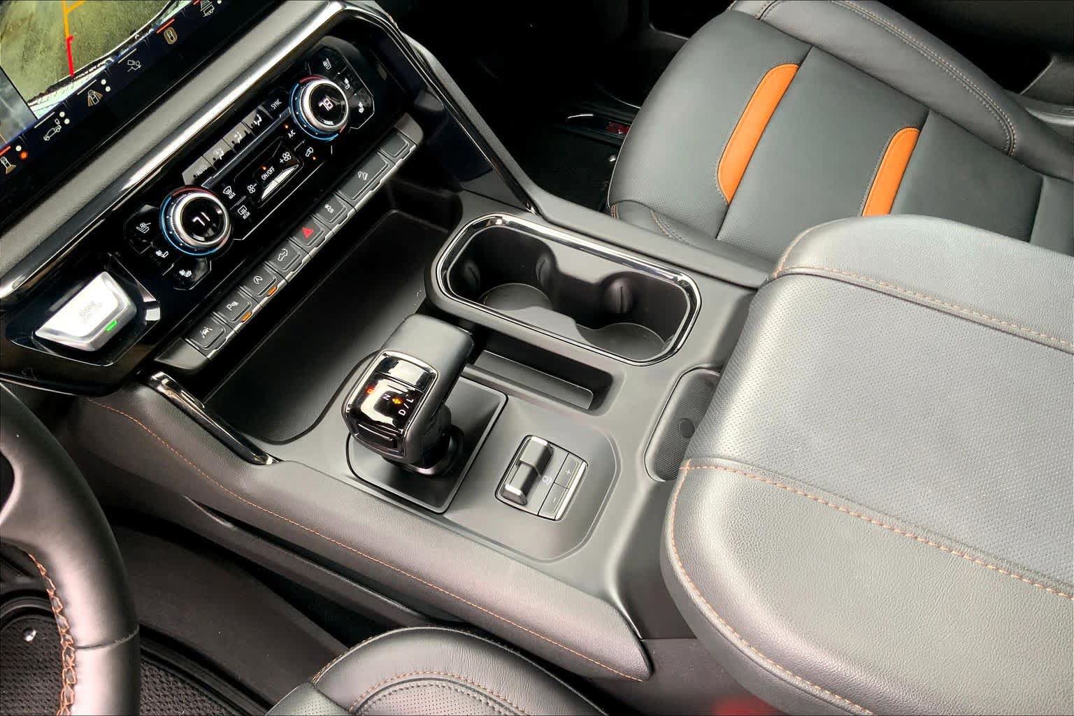 Used 2026 GMC Sierra 1500 AT4 w/ AT4 Premium Package AWD/4WD image 15