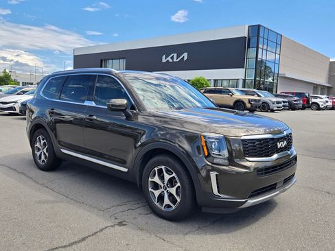 Used 2022 Kia Telluride EX FWD image 14