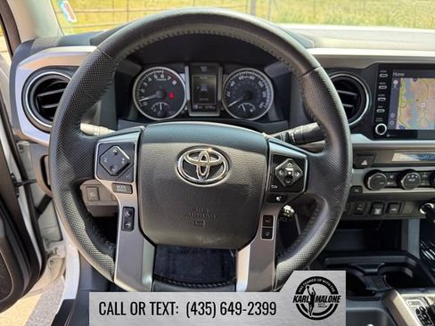 Used 2021 Toyota Tacoma SR5 AWD/4WD image 19