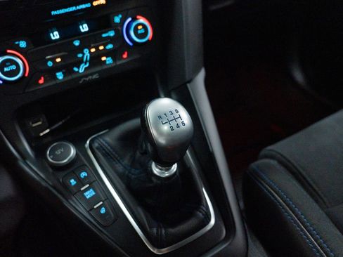 Used 2017 Ford Focus RS image 42