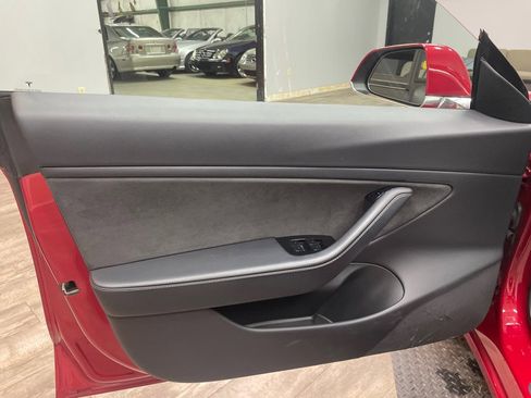 Used 2020 Tesla Model 3 Long Range image 17