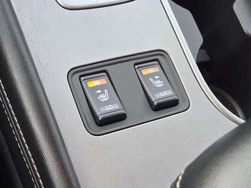 Used 2024 Nissan Murano SV w/ SV Midnight Edition Package image 15