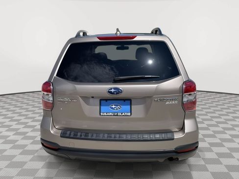 Used 2016 Subaru Forester 2.5i Premium w/ All-Weather Package AWD/4WD image 14
