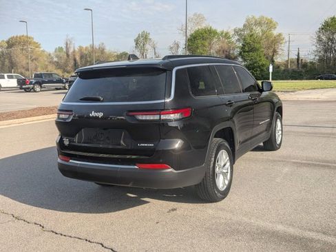 Used 2024 Jeep Grand Cherokee L Laredo w/ Luxury Tech Group I AWD/4WD image 3