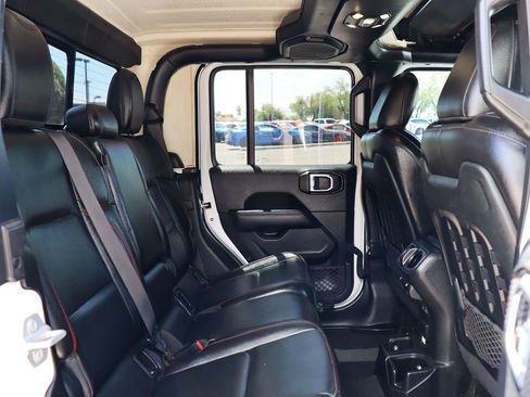 Used 2021 Jeep Gladiator Rubicon AWD/4WD image 32