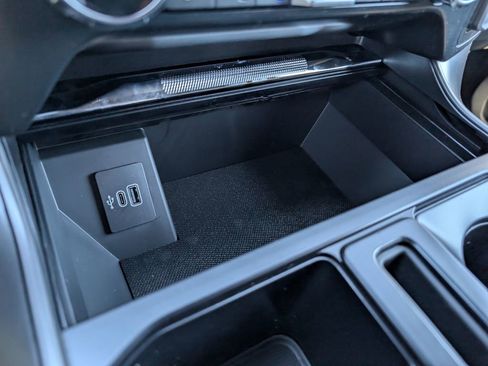 New 2025 Ford F150 Lariat w/ Equipment Group 501A Mid image 15