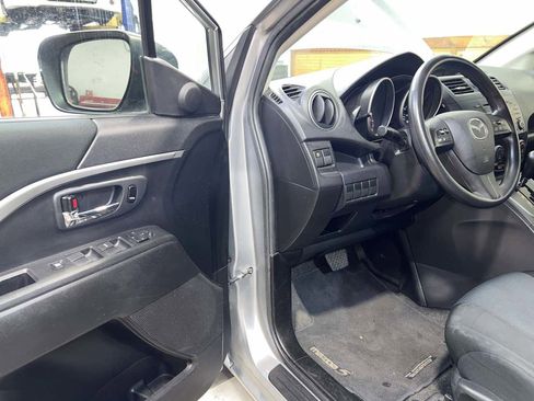 Used 2014 MAZDA MAZDA5 Sport image 14