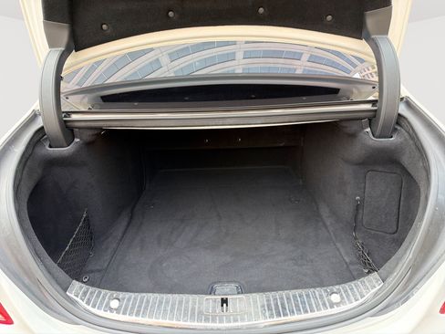 Used 2016 Mercedes-Benz S 550 4MATIC Sedan w/ Premium Package image 22