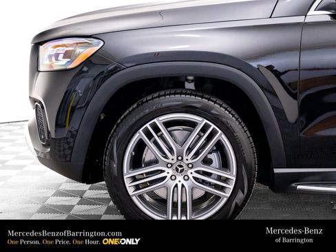 New 2026 Mercedes-Benz GLS 450 4MATIC image 37