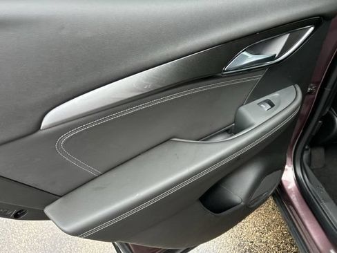 Certified 2025 Buick Envision Preferred AWD/4WD image 22