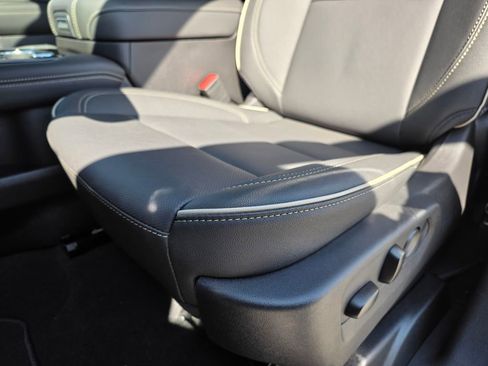 New 2026 GMC Yukon Elevation w/ Elevation Premium Package AWD/4WD image 22