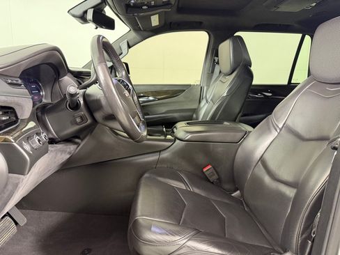 Used 2019 Cadillac Escalade Platinum AWD/4WD image 10
