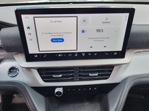 Certified 2025 Ford Explorer Active RWD image 22