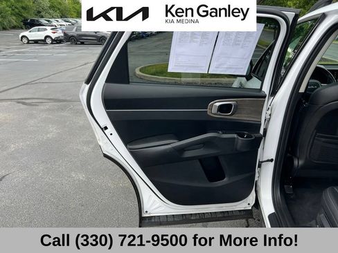 Used 2022 Kia Sorento S AWD/4WD image 46