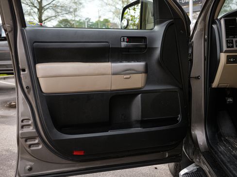 Used 2012 Toyota Tundra 4x4 Double Cab image 13