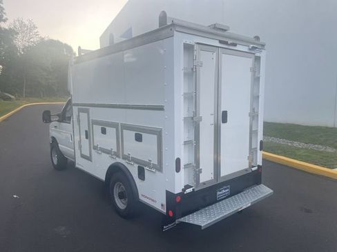 New 2026 Ford E-350 and Econoline 350 Super Duty w/ Power Equipment Group image 9