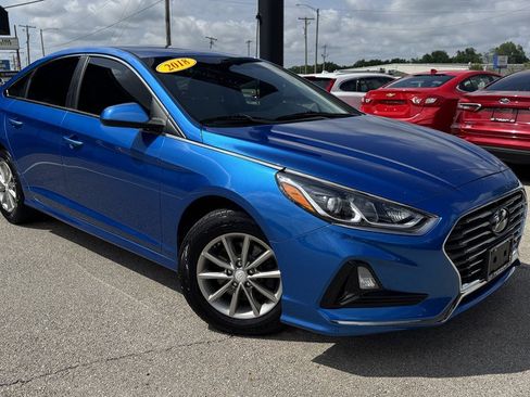 Used 2018 Hyundai Sonata SE FWD image 2