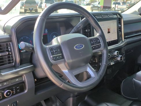 Used 2024 Ford F350 Lariat image 14