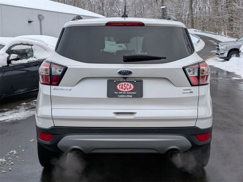 Used 2018 Ford Escape SEL image 4