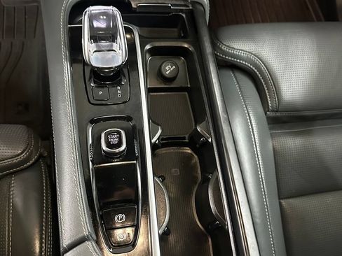 Used 2023 Volvo XC90 T8 Ultimate w/ Protection Package Premier AWD/4WD image 16