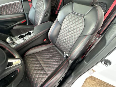 Used 2023 Genesis G70 3.3T w/ Sport Prestige Package image 13