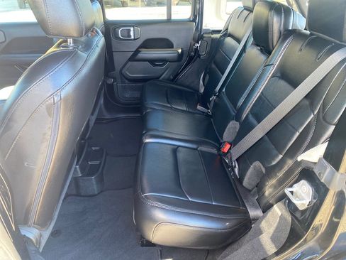 Used 2023 Jeep Wrangler Sahara image 25