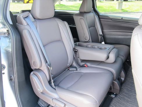 Used 2024 Honda Odyssey EX-L image 30