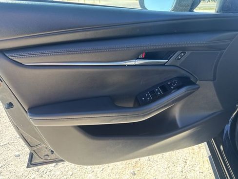 Used 2025 MAZDA MAZDA3 s image 22