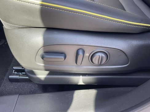 Used 2024 Chevrolet TrailBlazer ACTIV w/ Driver Confidence Package image 15