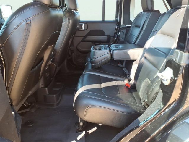 Used 2022 Jeep Wrangler Unlimited Sahara AWD/4WD image 20