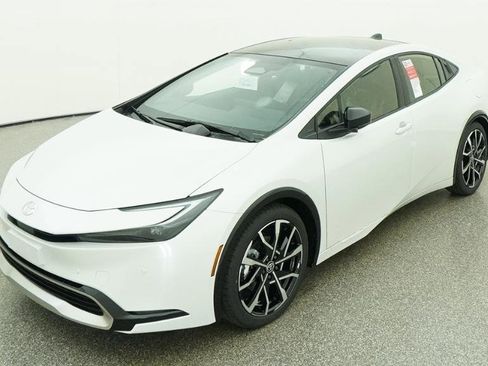 New 2026 Toyota Prius Plug-In Hybrid image 1