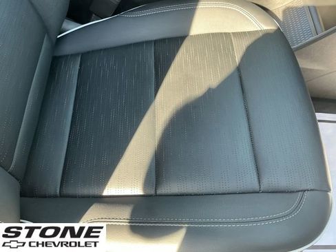 Certified 2025 Buick Enclave Sport Touring image 34