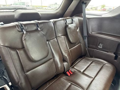 Used 2021 Ford Explorer King Ranch w/ Premium Technology Package AWD/4WD image 23