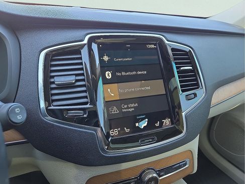 Used 2021 Volvo XC90 T6 Momentum w/ Advanced Package image 19