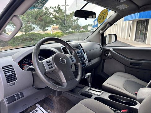 Used 2015 Nissan Xterra X image 11