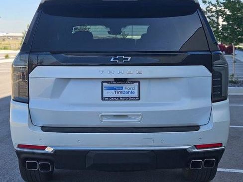 Used 2025 Chevrolet Tahoe High Country AWD/4WD image 2