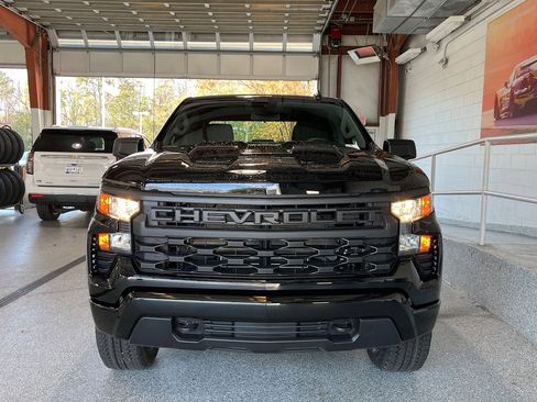New 2026 Chevrolet Silverado 1500 Custom Trail Boss w/ Turbomax Blackout Package image 2