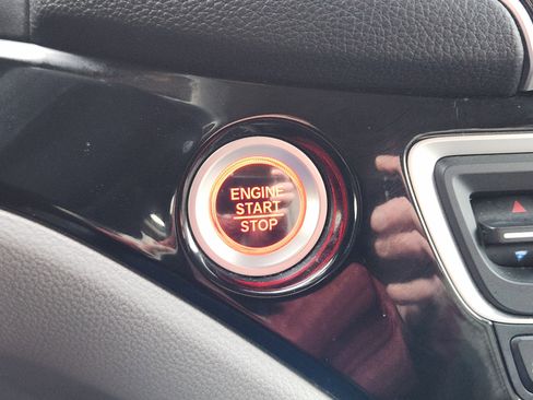 Used 2019 Honda Pilot Elite image 25