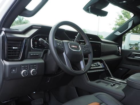 Used 2026 GMC Sierra 3500 AT4 w/ AT4 Premium Plus Package AWD/4WD image 13