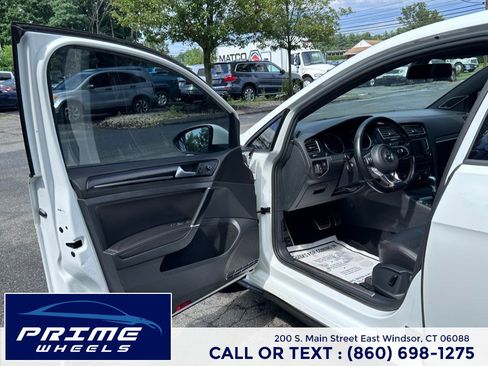 Used 2015 Volkswagen GTI SE w/ Lighting Package (SEL) FWD image 9