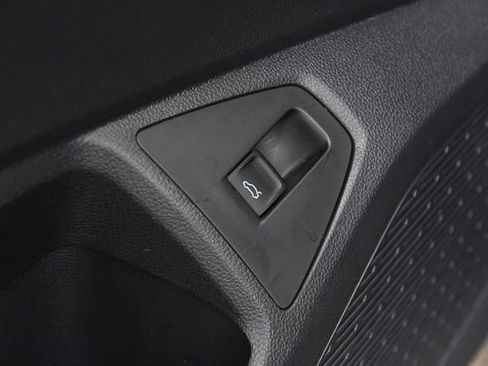 Used 2025 Volkswagen Jetta S FWD image 9