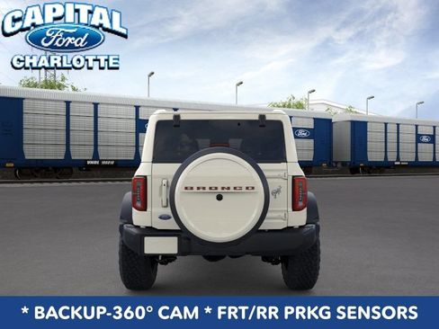 New 2026 Ford Bronco Outer Banks w/ Sasquatch Package AWD/4WD image 6