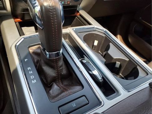 Used 2017 Ford F150 King Ranch w/ Equipment Group 601A Luxury AWD/4WD image 21