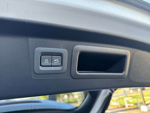 Certified 2025 MAZDA CX-50 2.5 Hybrid w/ Weather Package image 28