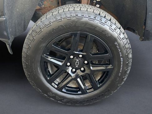 Used 2022 Chevrolet Silverado 1500 RST image 9