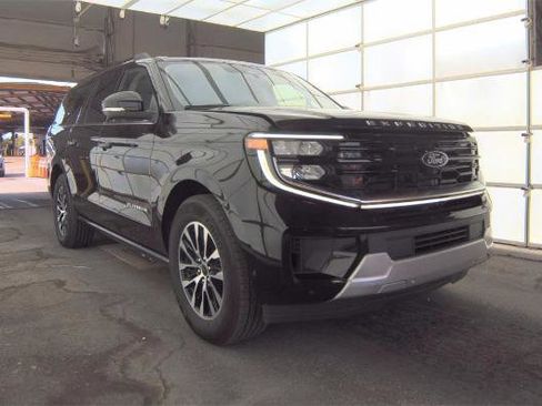 Used 2025 Ford Expedition Max Platinum AWD/4WD image 1